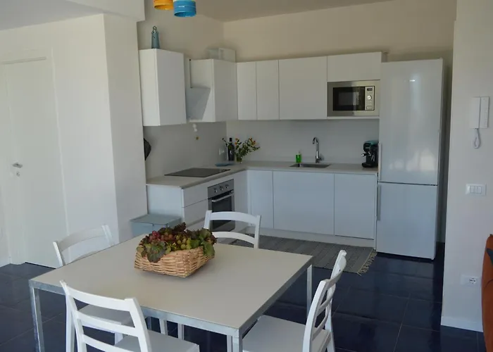 Lu Rusciu Te Lu Mare Apartamento